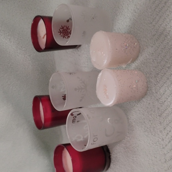 Set of 6 Holiday Tea Candle Holders and 2 candles - Picture 7 of 7